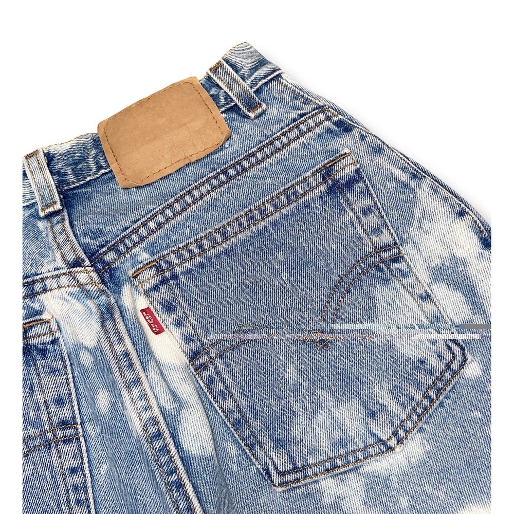 Vintage Levi's Women's Mom Jeans Tapered Size 27x30 Denim Custom Bleach Wash - Picture 9 of 16